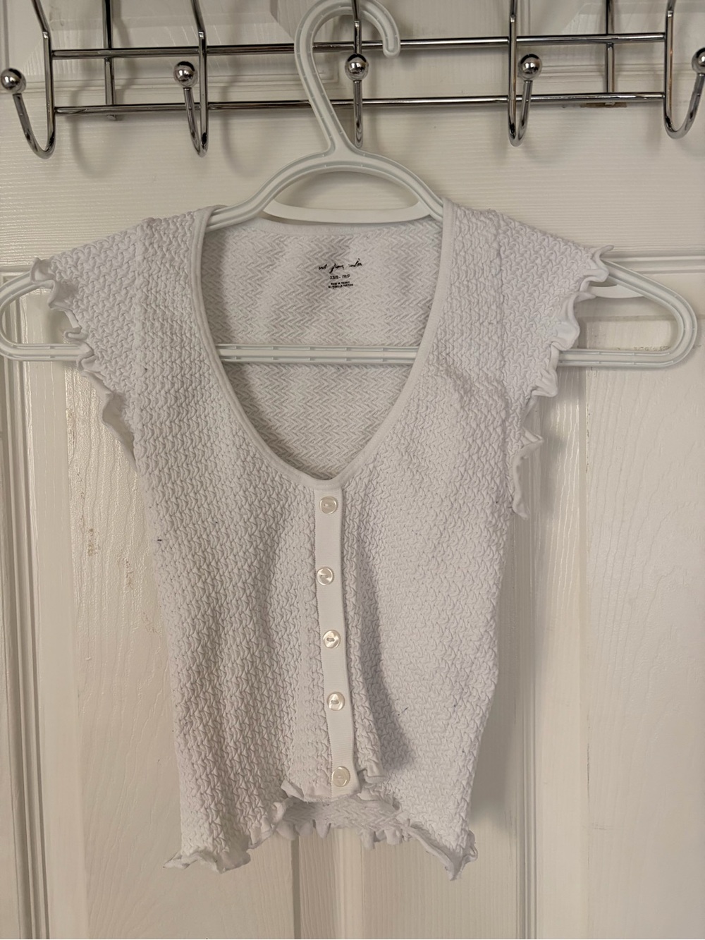 Urban Outfitters White Ruffle Sleeve Button-Front Crop Top